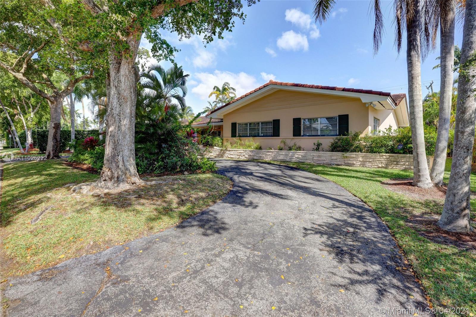 121 E Sunrise Ave Coral Gables, FL 33133