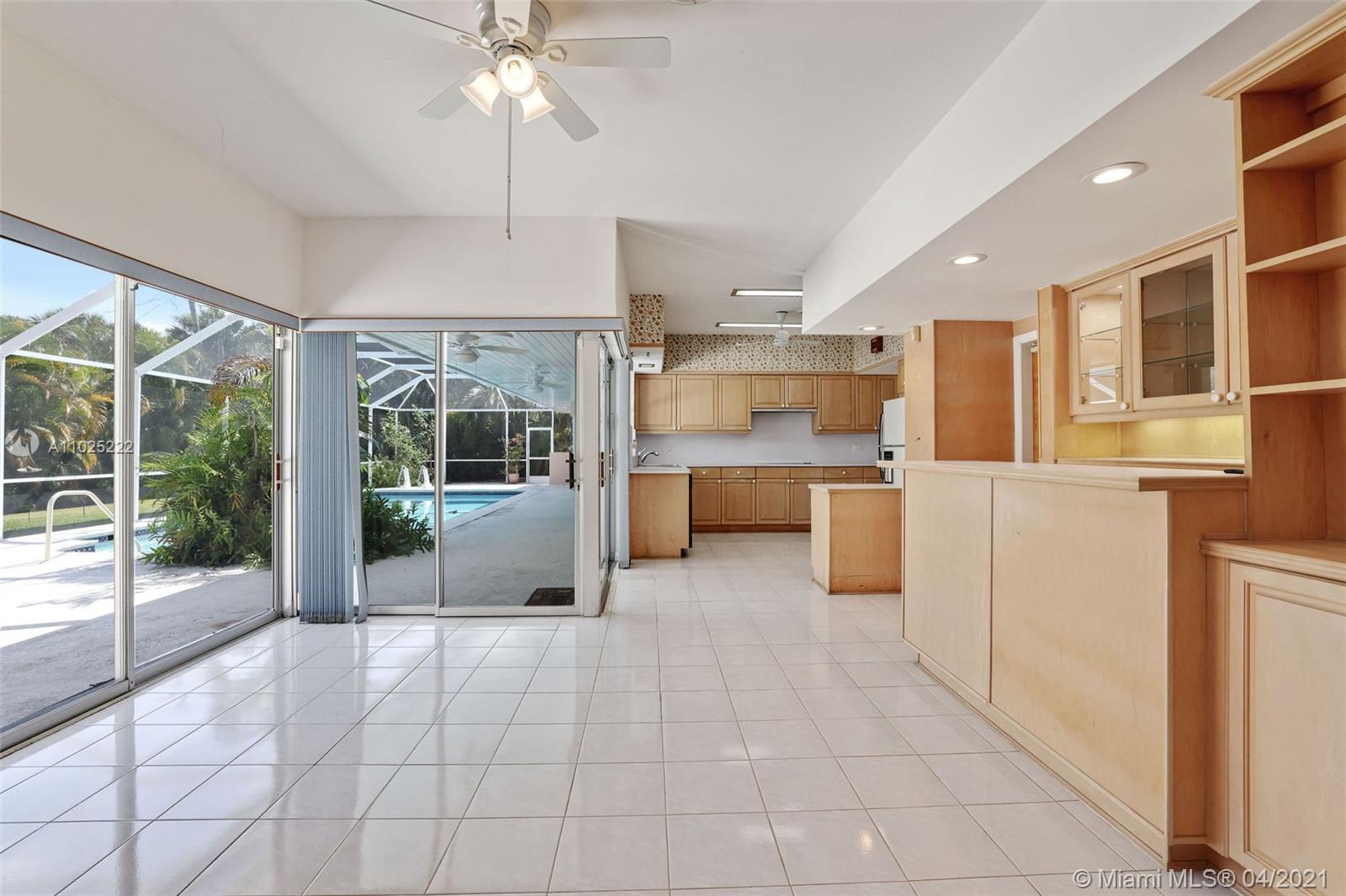 121 E Sunrise Ave Coral Gables, FL 33133