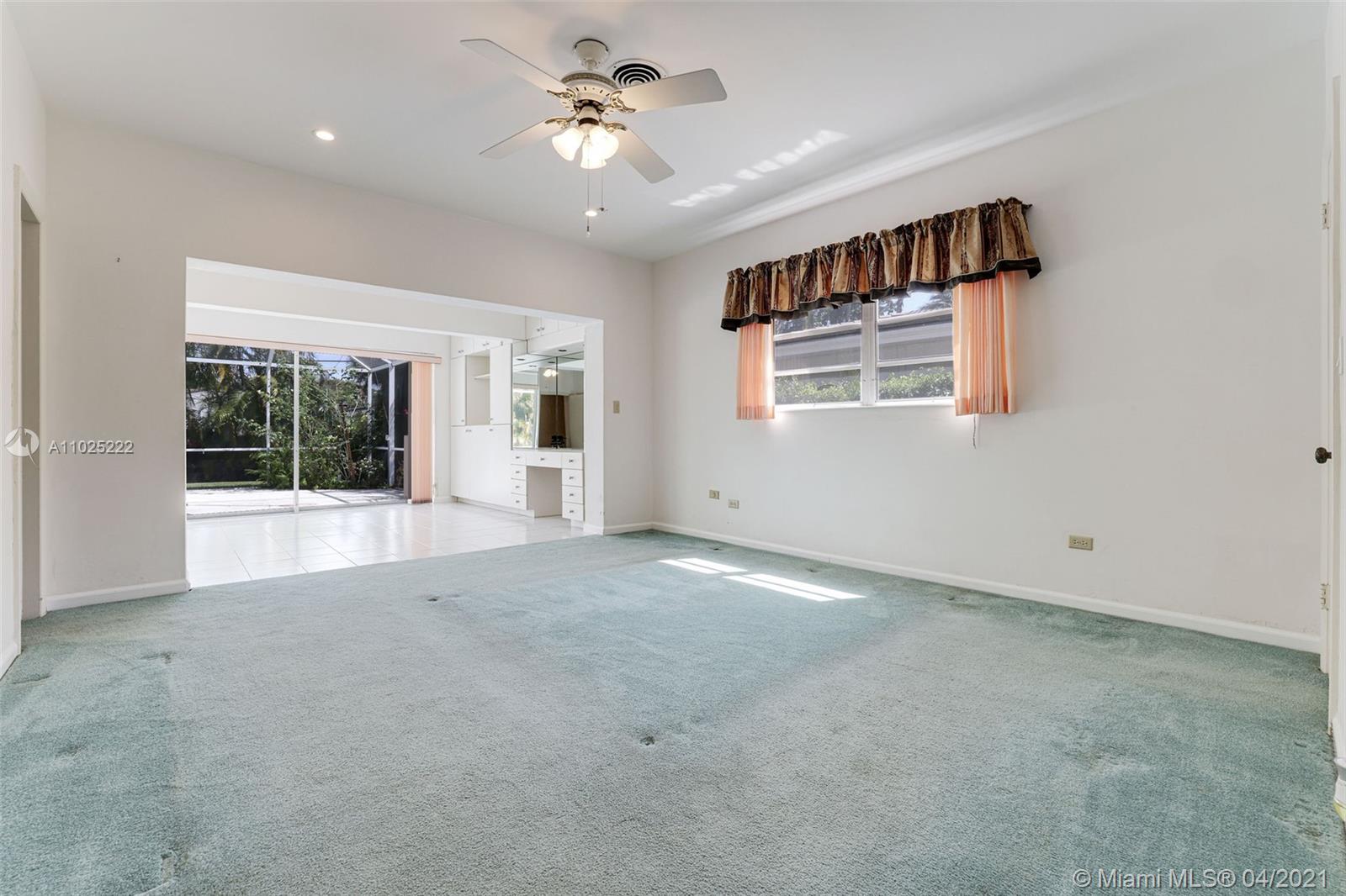 121 E Sunrise Ave Coral Gables, FL 33133