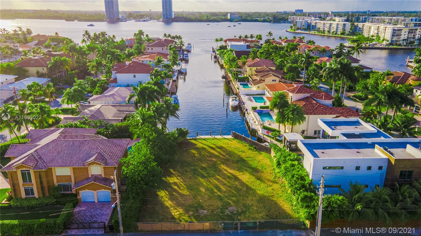 17050 NE 35th Ave,North Miami Beach, FL 33160