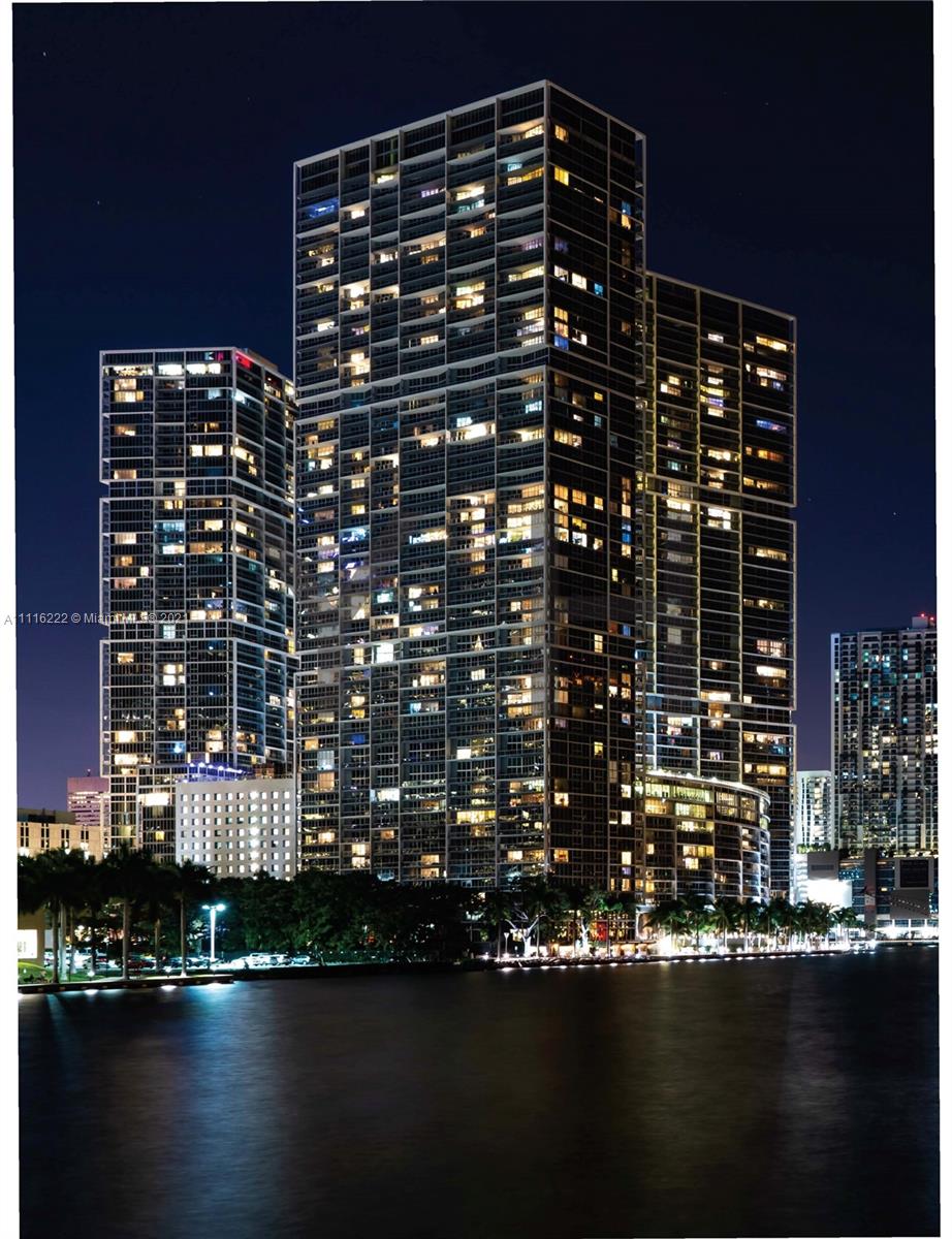495 Brickell Ave #4307
