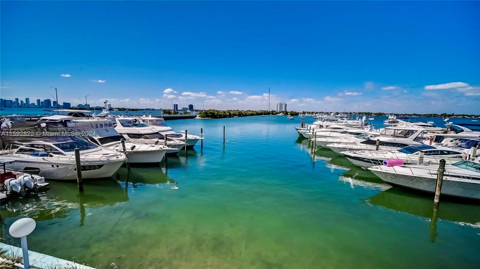 image BAYSHORE YACHT & TENNIS9