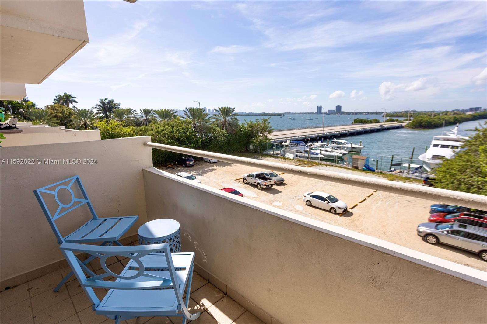 image BAYSHORE YACHT & TENNIS18