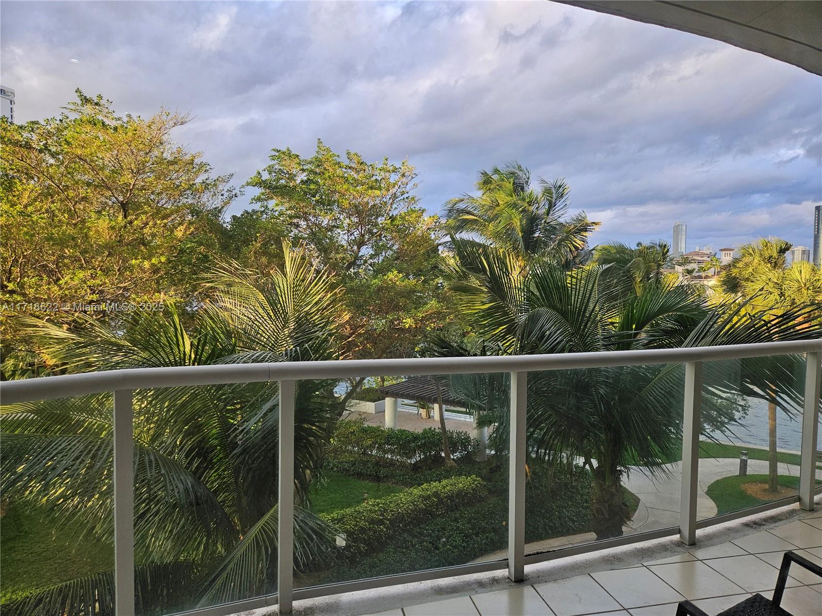 4000 Island Blvd #W-STE3,Aventura, FL 33160