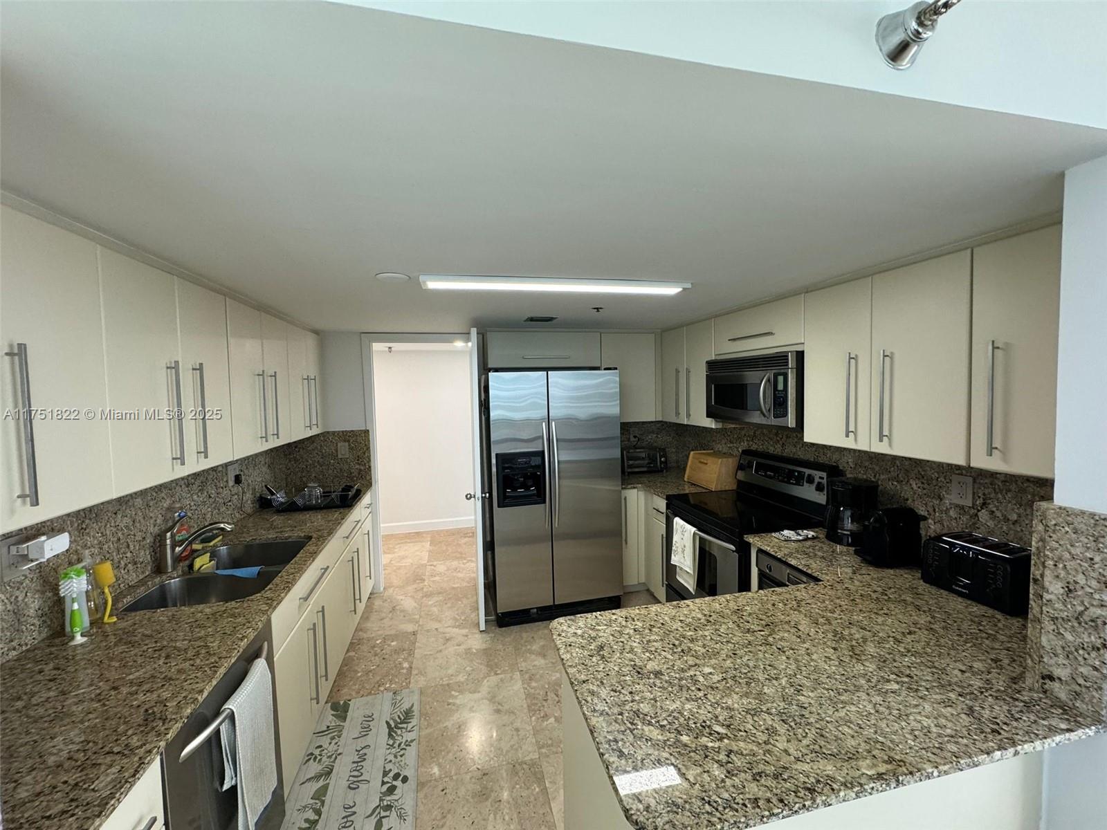 image Atlantis On Brickell Cond12