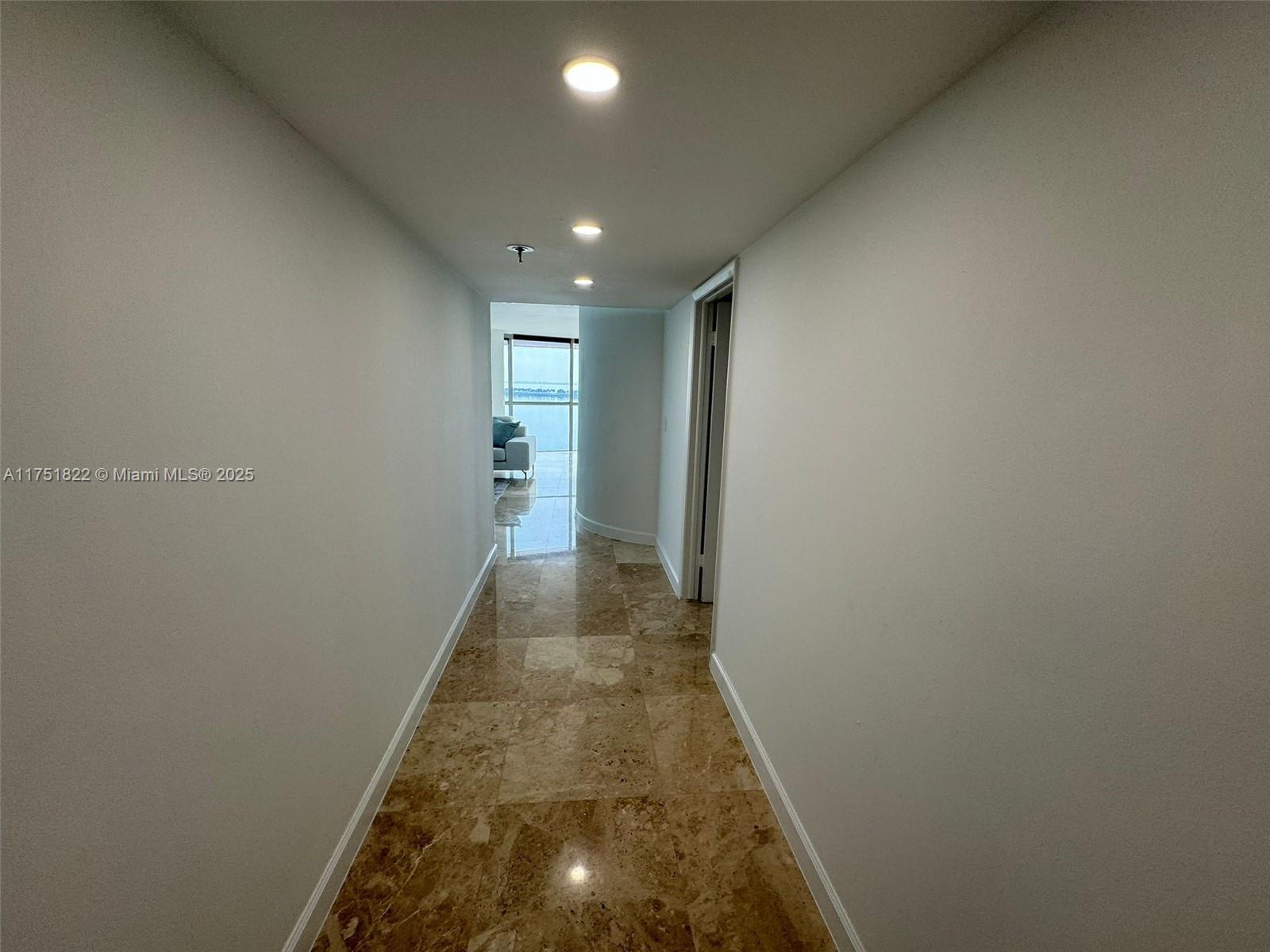 image Atlantis On Brickell Cond14