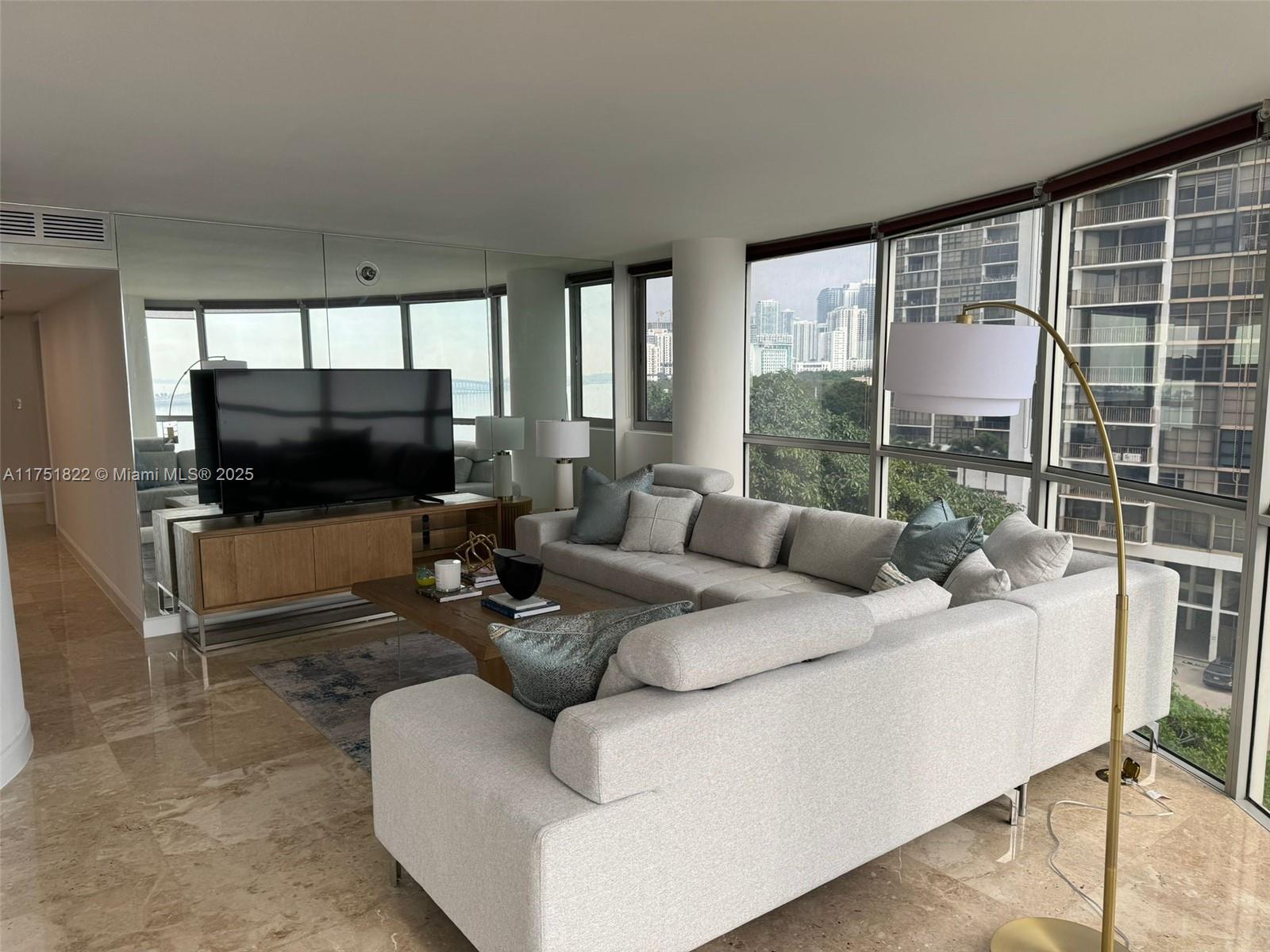 image Atlantis On Brickell Cond1
