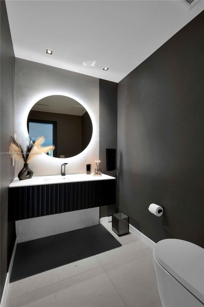 3760 S Douglas Rd Miami, FL 33133