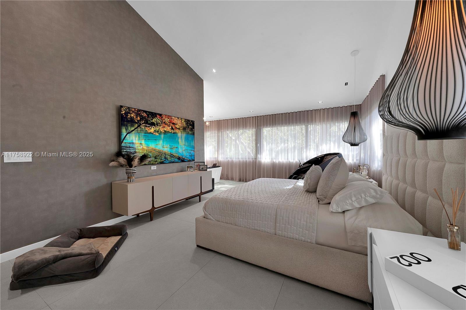 3760 S Douglas Rd Miami, FL 33133