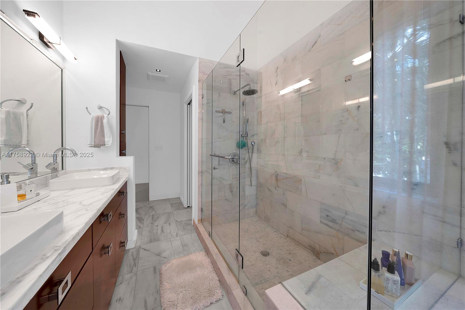 3760 S Douglas Rd Miami, FL 33133