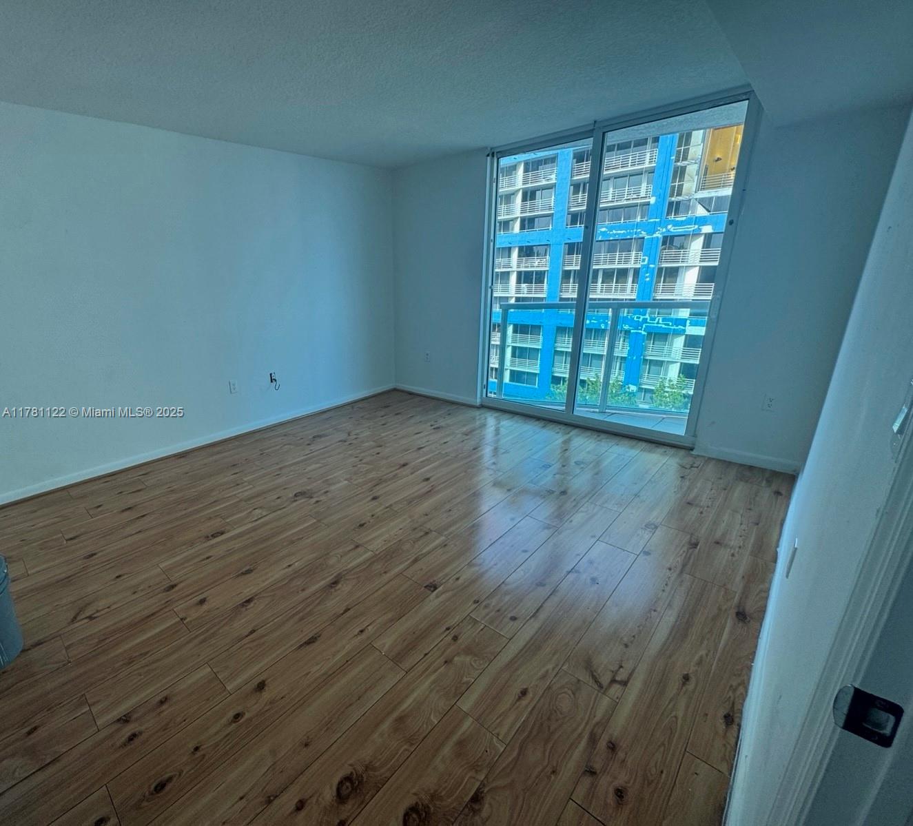 image Skyline On Brickell19