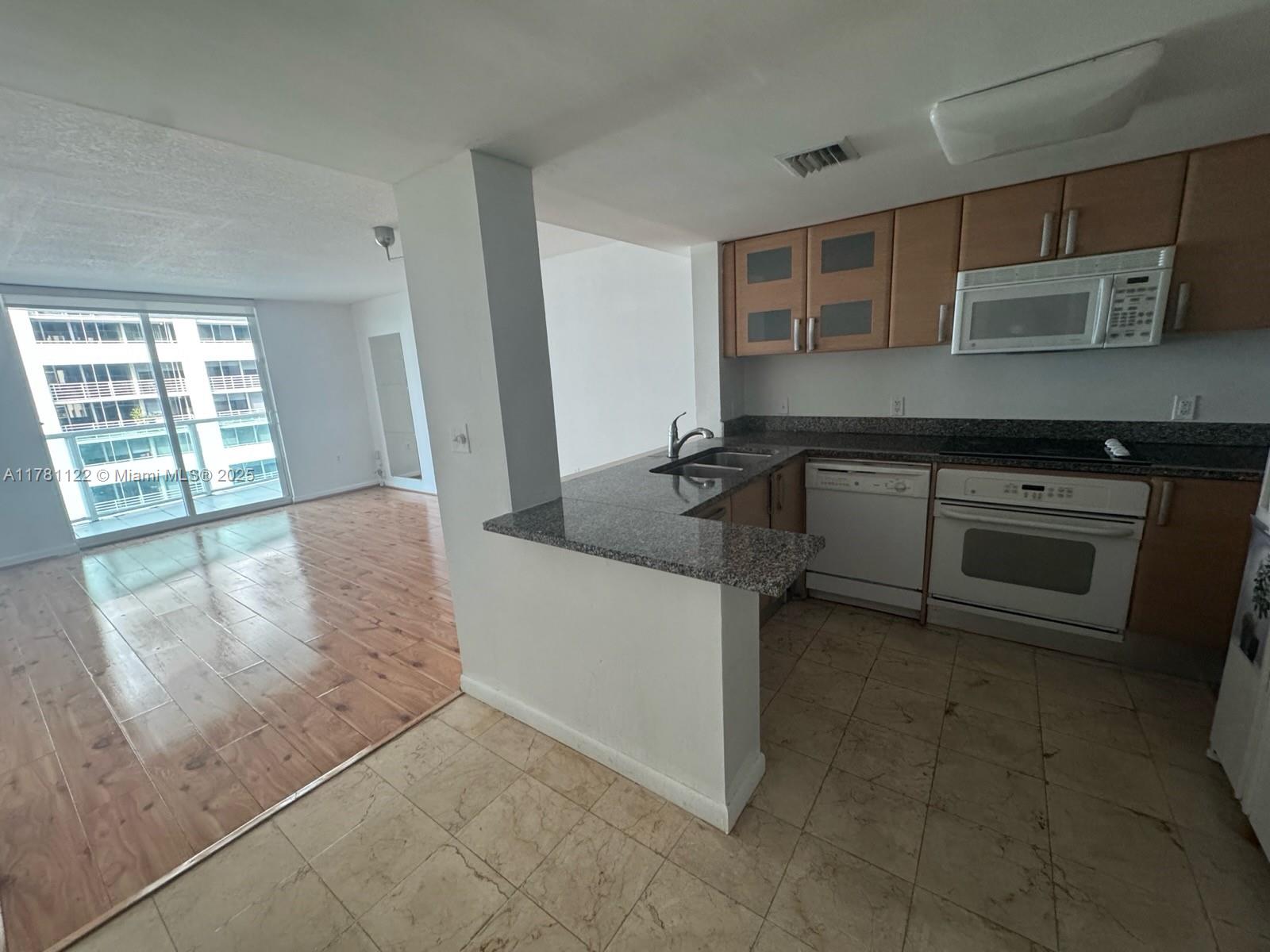 image Skyline On Brickell20