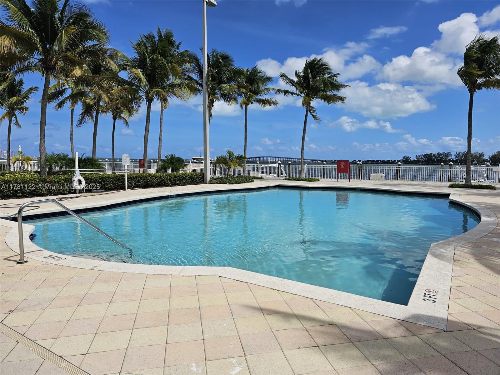 image Skyline On Brickell23