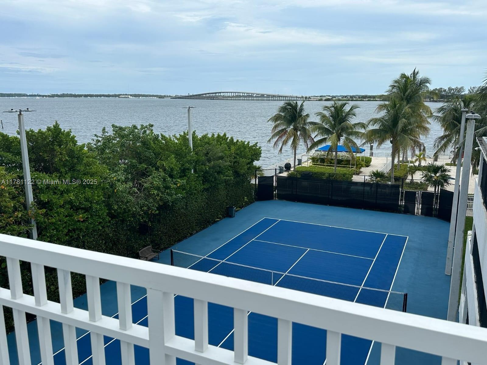 image Skyline On Brickell24