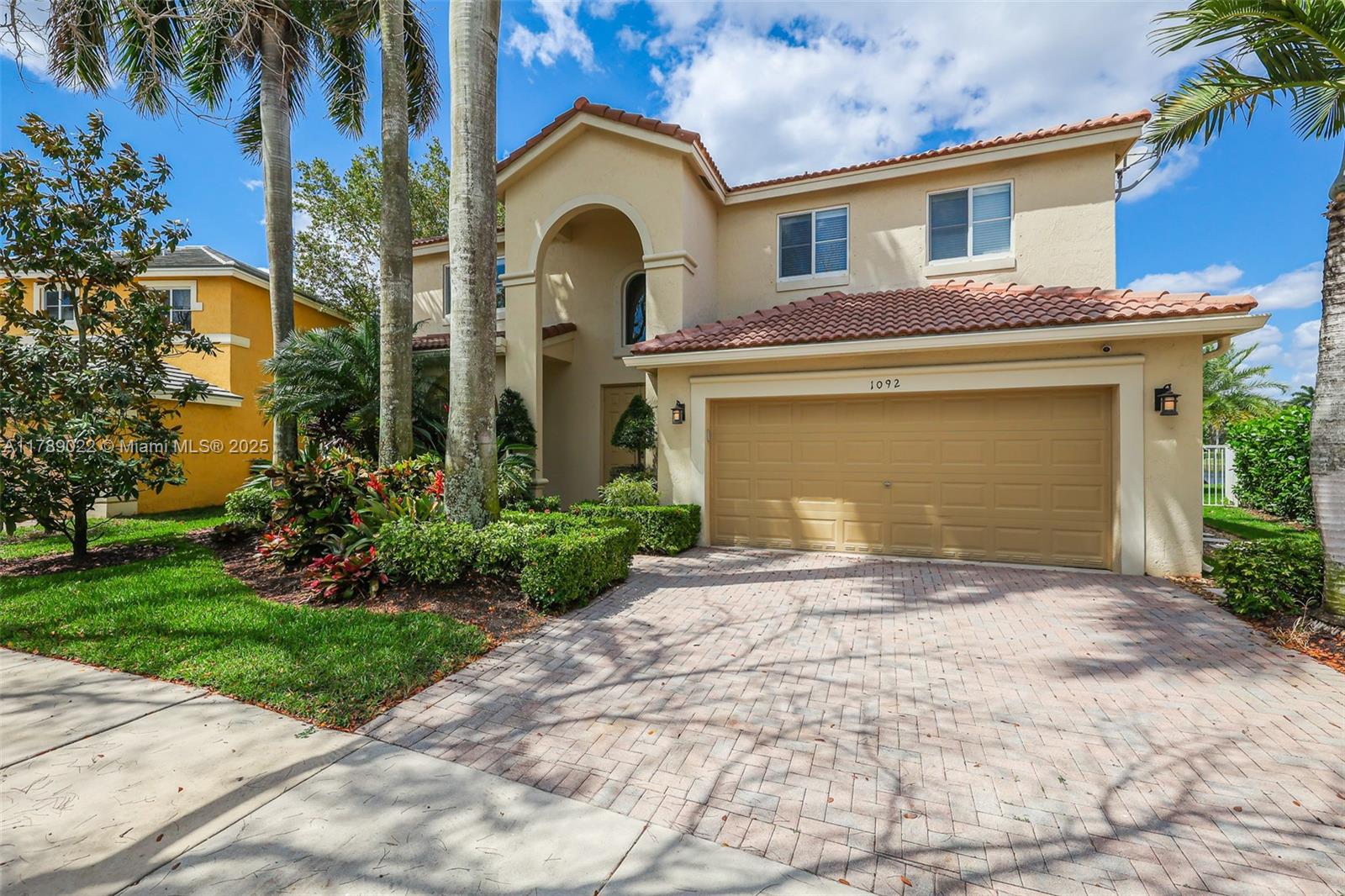 1092 Lavender Cir