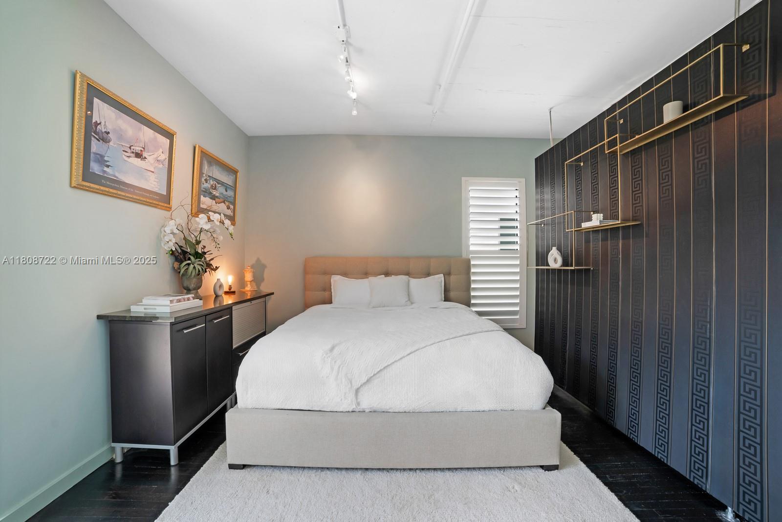 image The Montclair Condo5