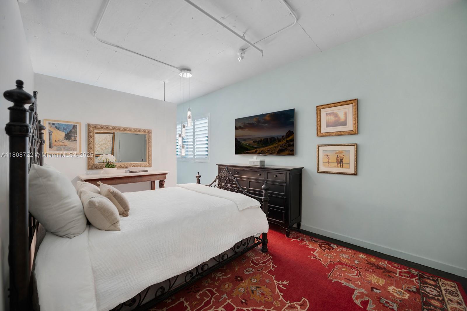 image The Montclair Condo8