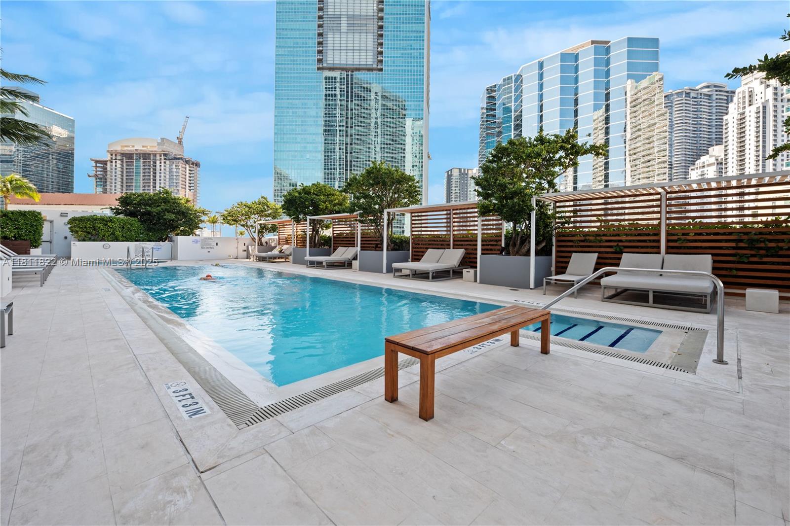 image Brickell House Condo26