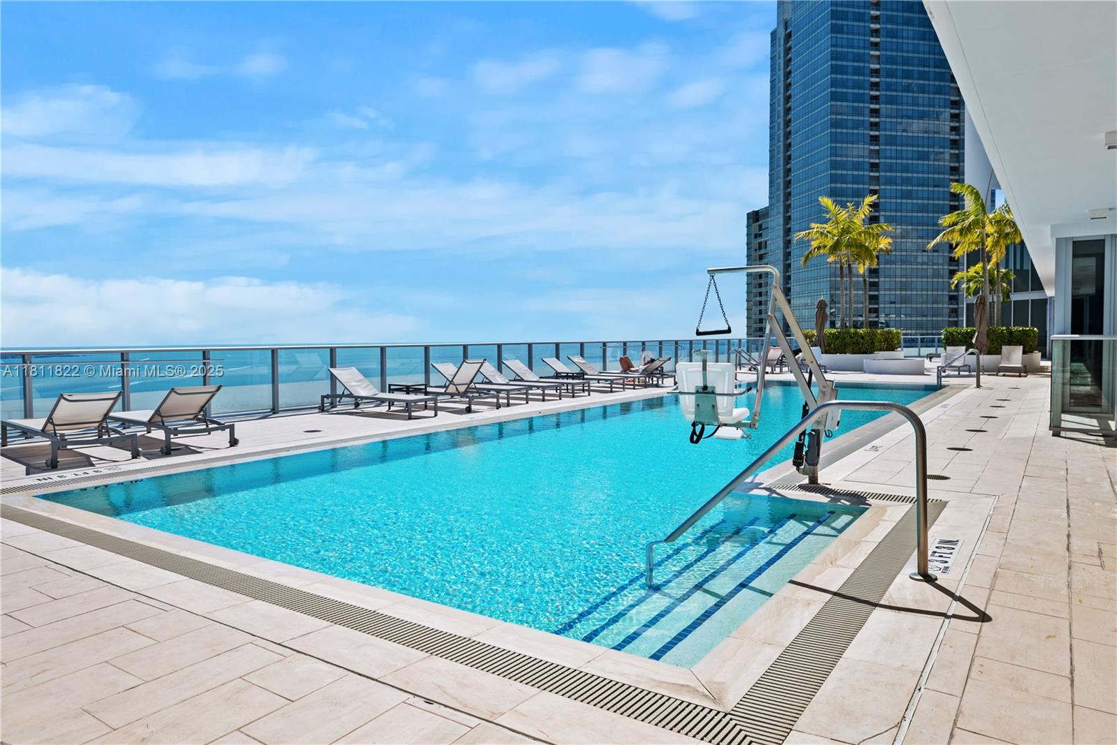 image Brickell House Condo29