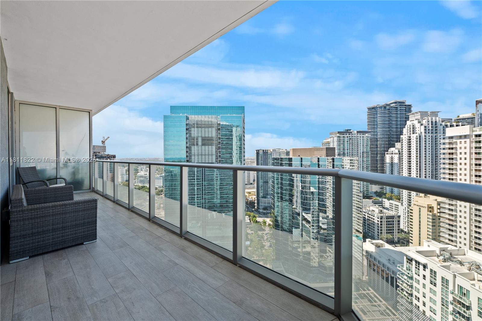 image Brickell House Condo3