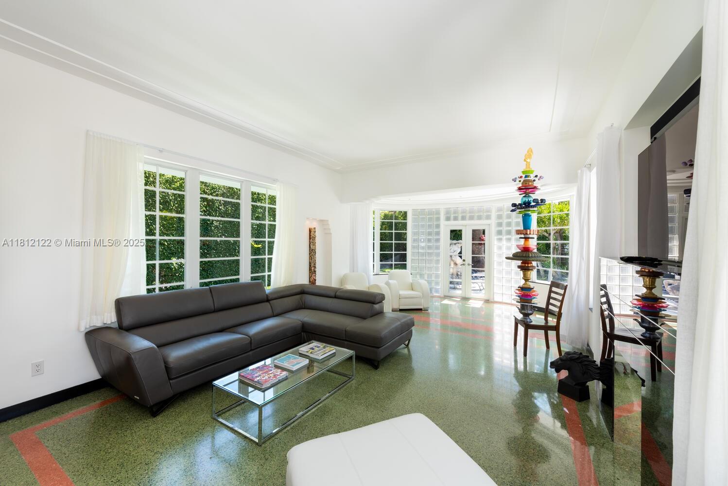 841 19th St Miami Beach, FL 33139