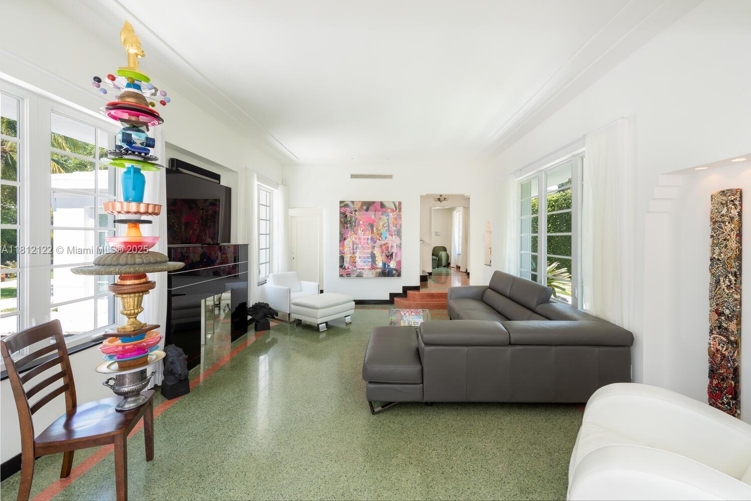 841 19th St Miami Beach, FL 33139