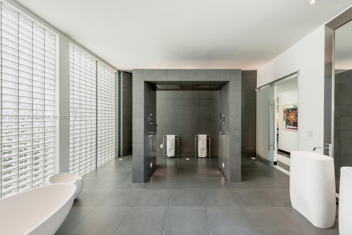 841 19th St Miami Beach, FL 33139