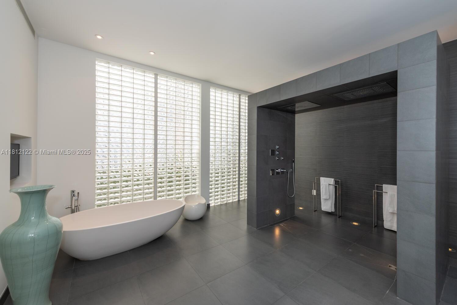 841 19th St Miami Beach, FL 33139