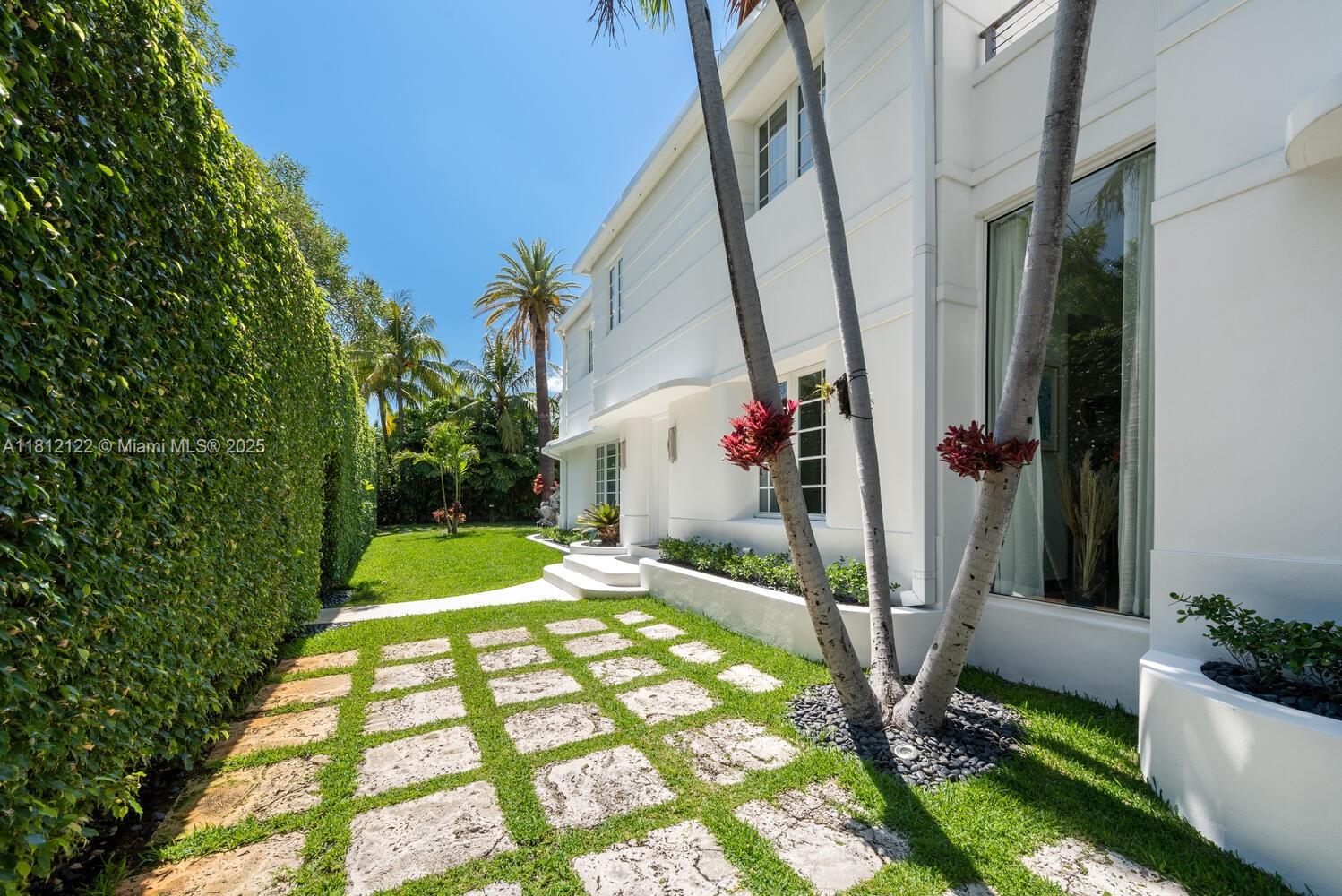 841 19th St Miami Beach, FL 33139