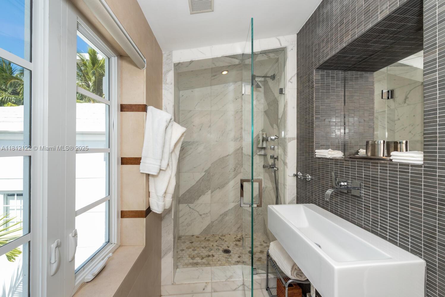 841 19th St Miami Beach, FL 33139