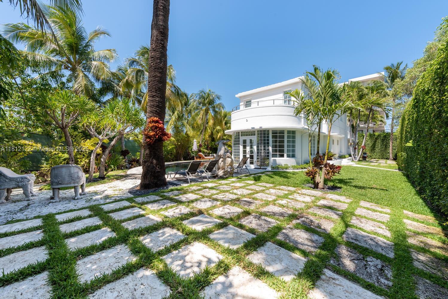 841 19th St Miami Beach, FL 33139