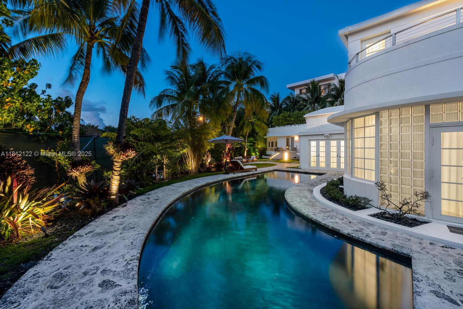 841 19th St Miami Beach, FL 33139