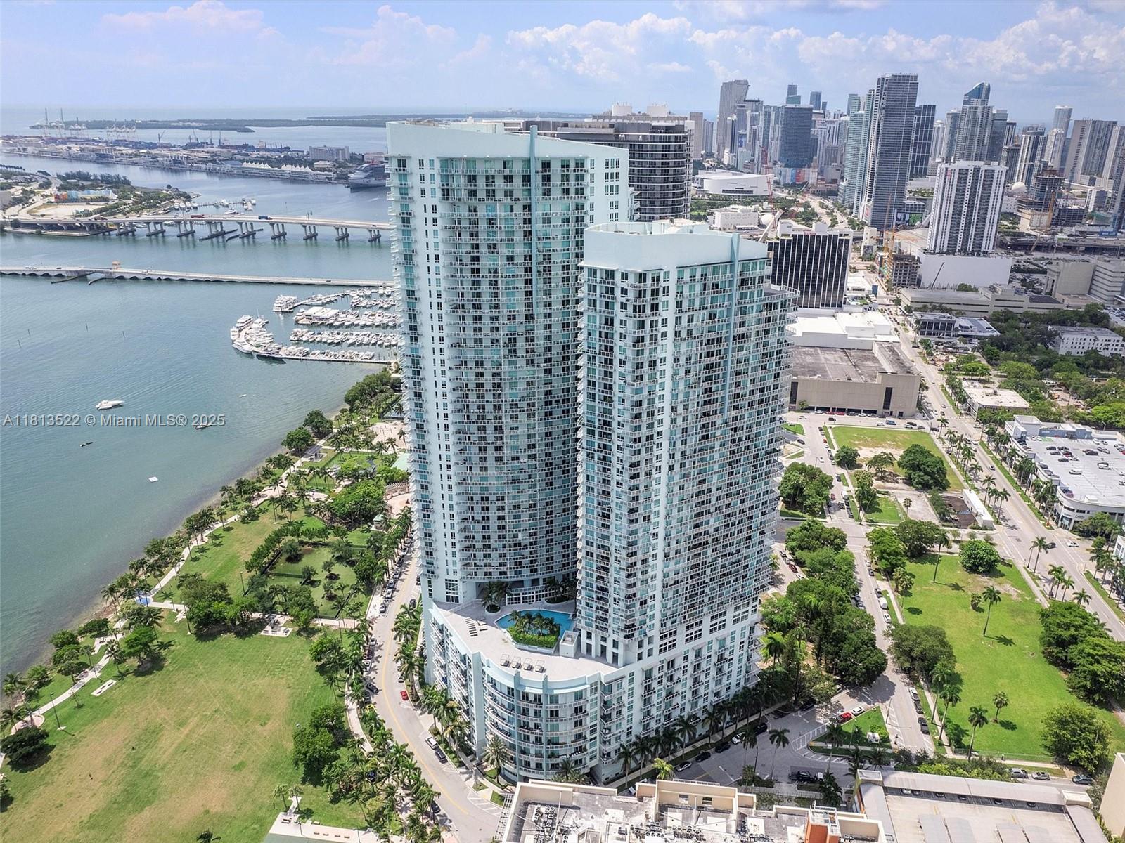 image Quantum On The Bay Condo1