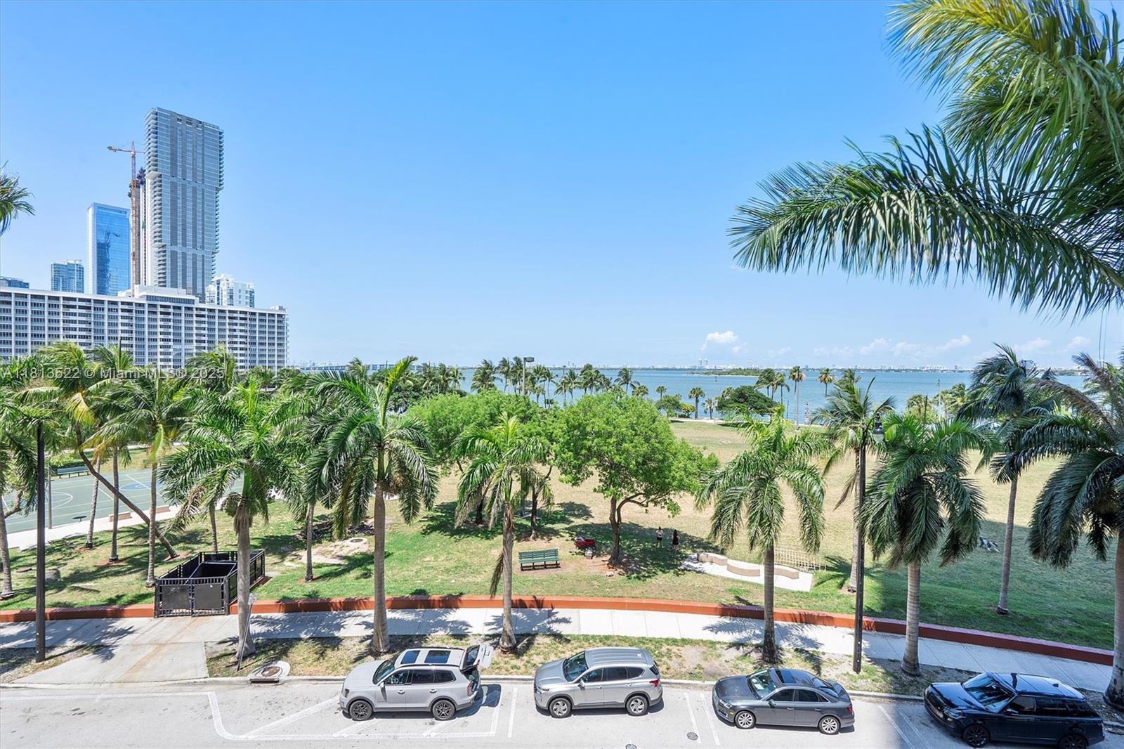image Quantum On The Bay Condo20