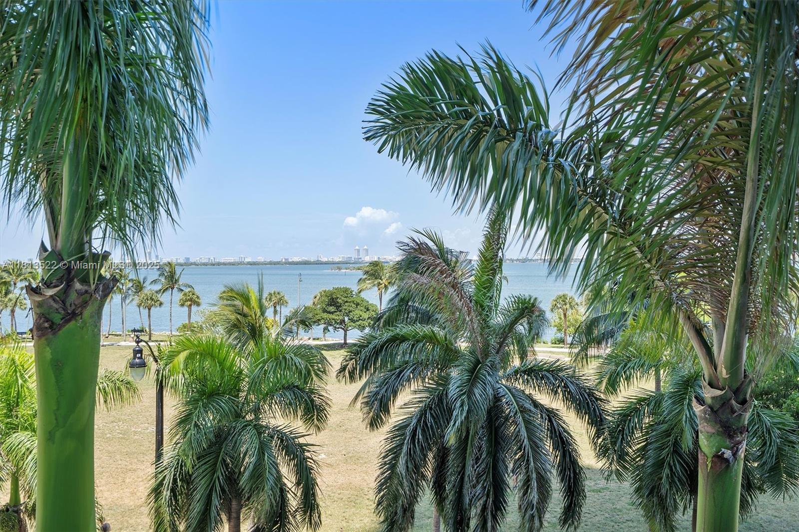image Quantum On The Bay Condo23