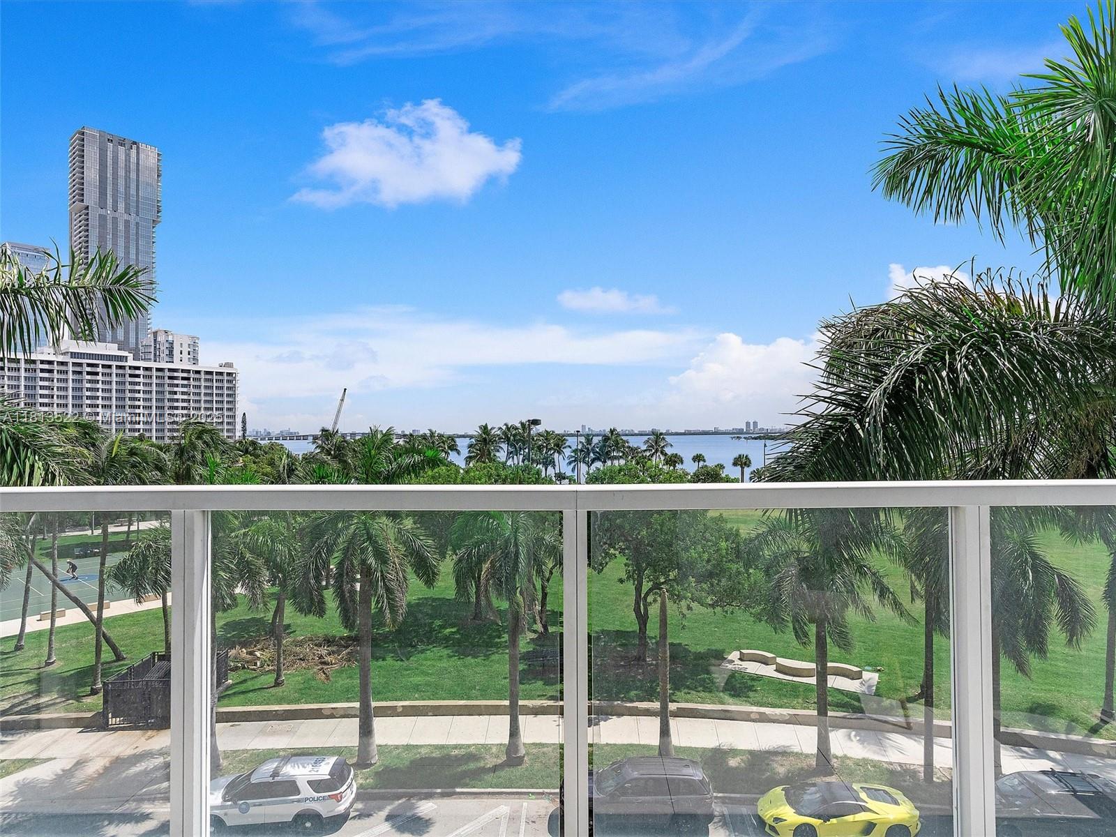image Quantum On The Bay Condo5