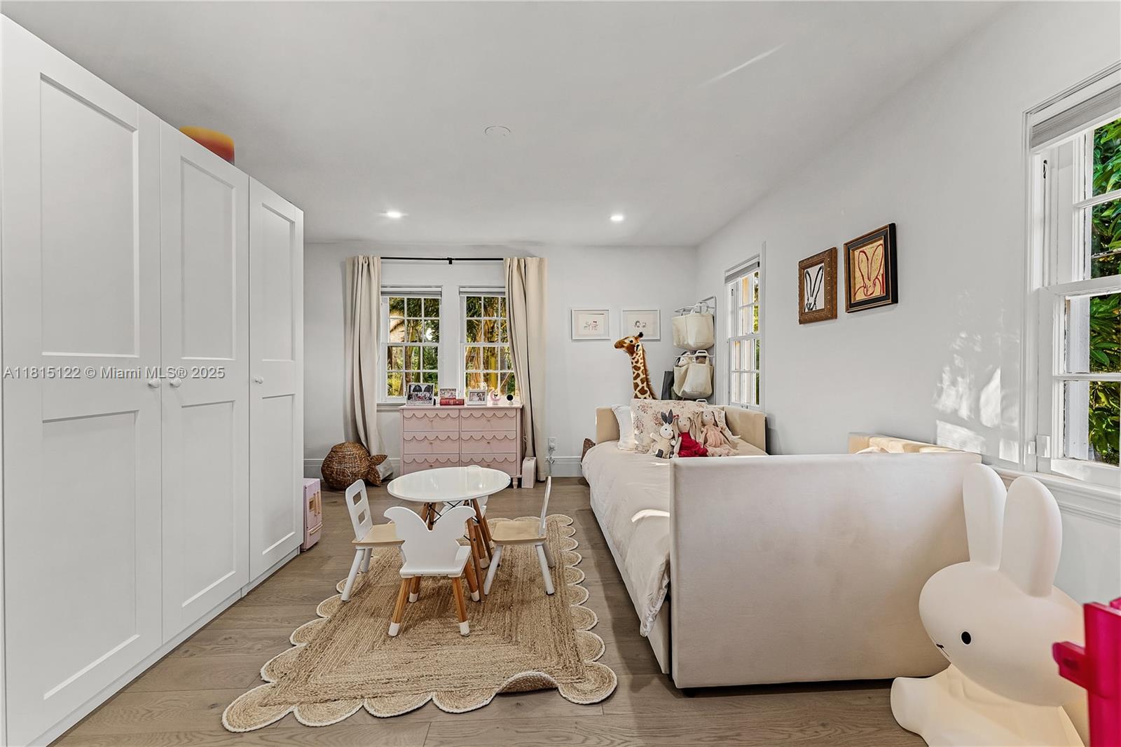 3747 Royal Palm Ave Miami Beach, FL 33140