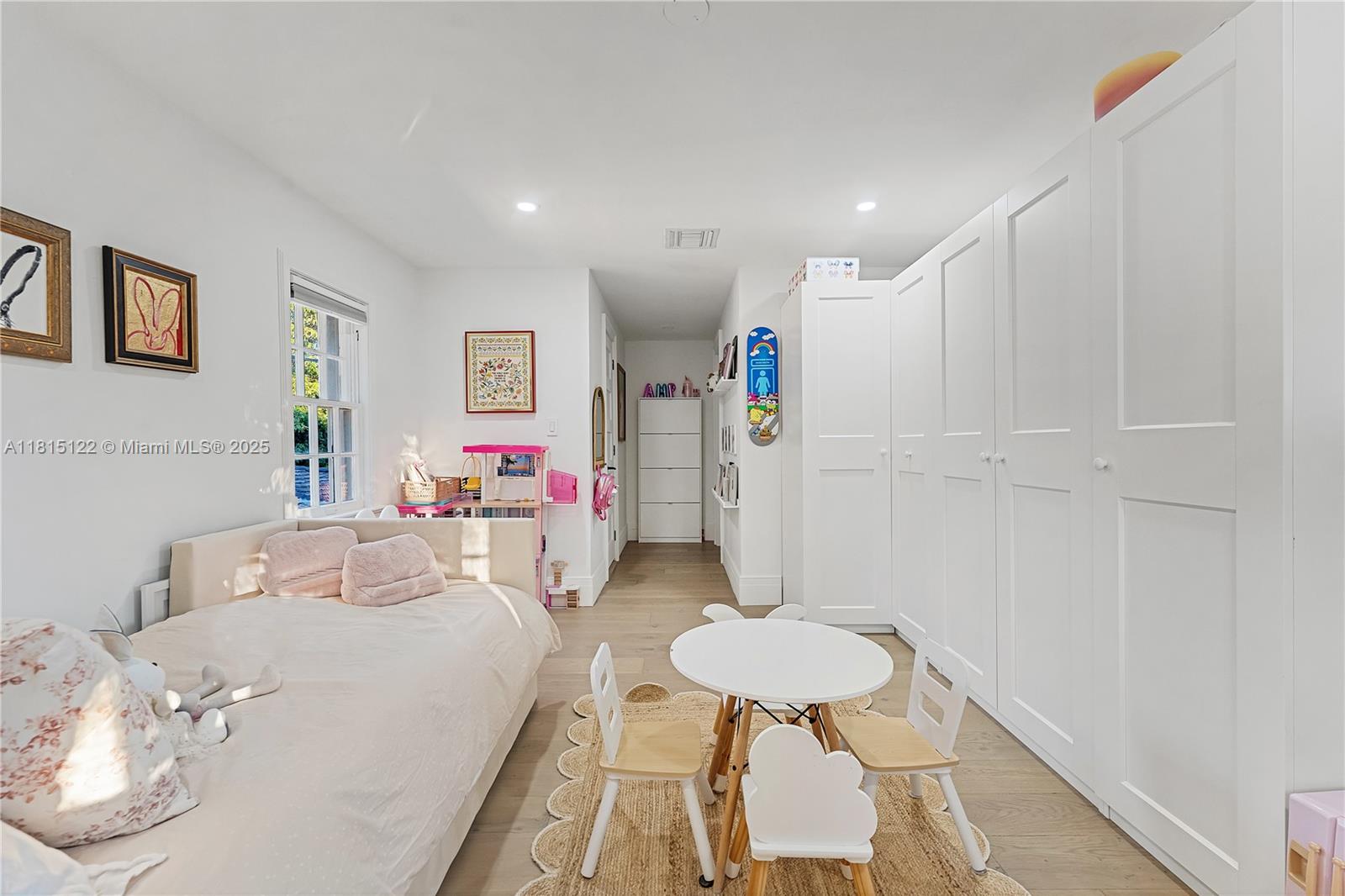 3747 Royal Palm Ave Miami Beach, FL 33140