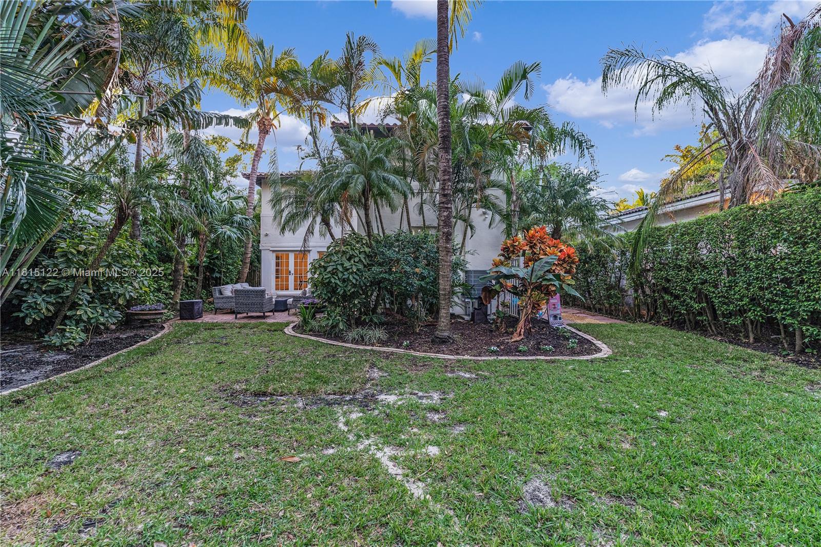 3747 Royal Palm Ave Miami Beach, FL 33140