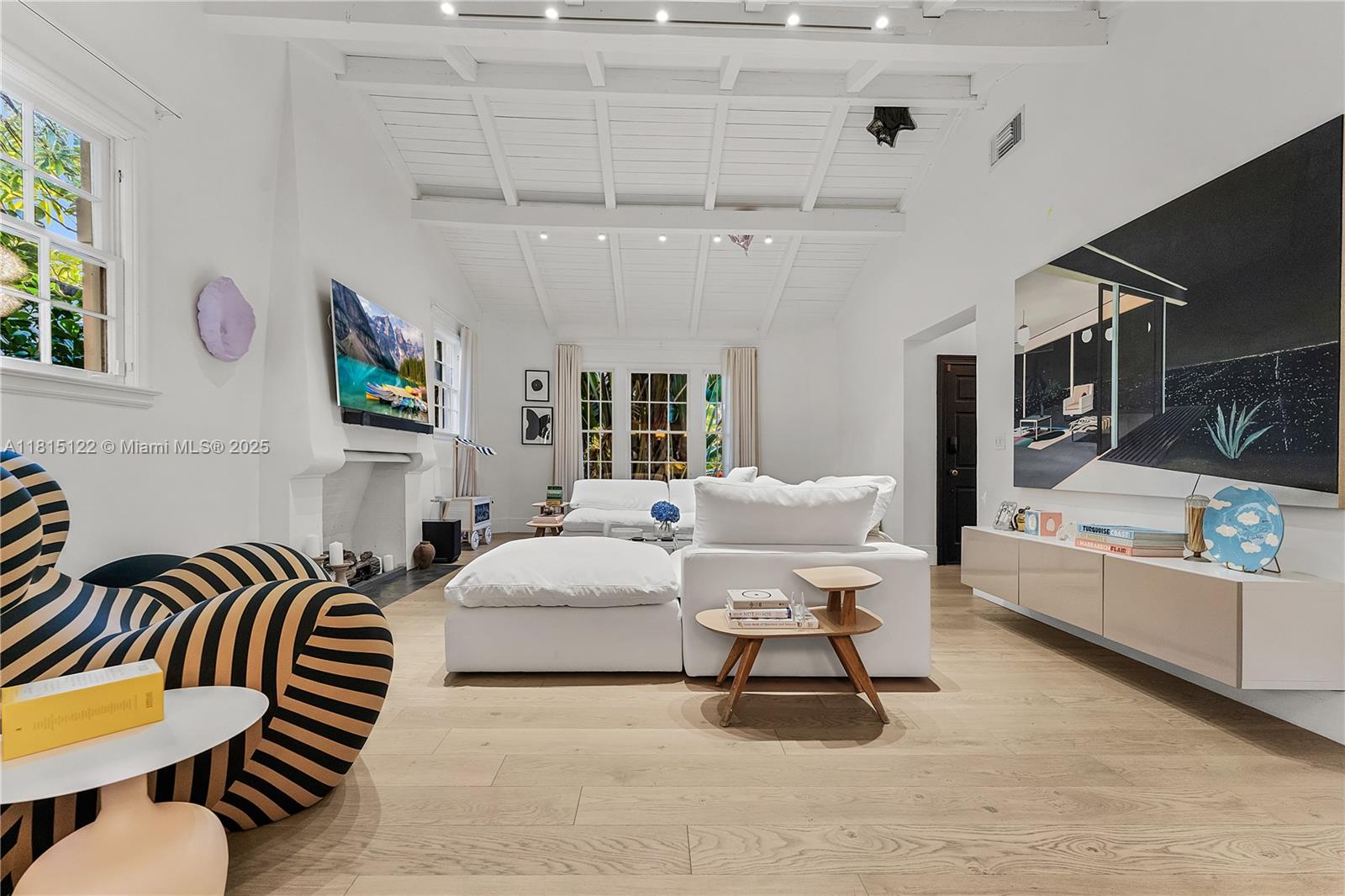 3747 Royal Palm Ave Miami Beach, FL 33140