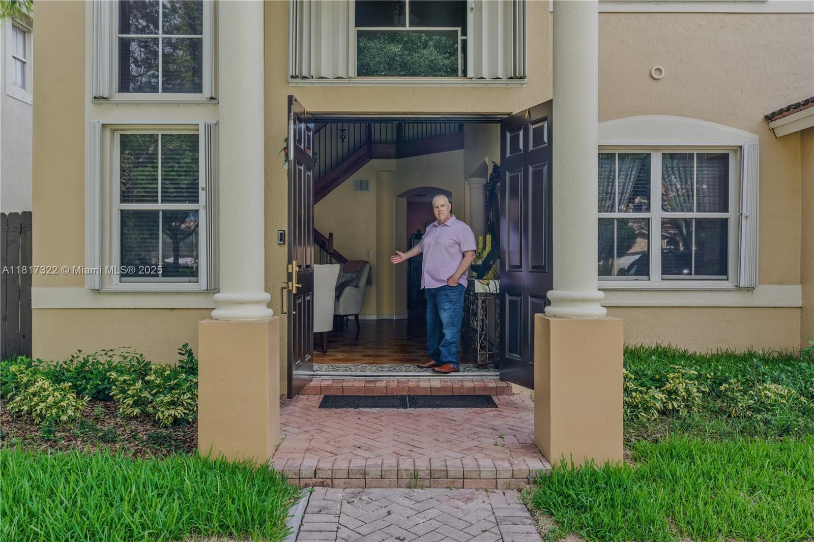 12251 SW 122nd Path,Miami, FL 33186