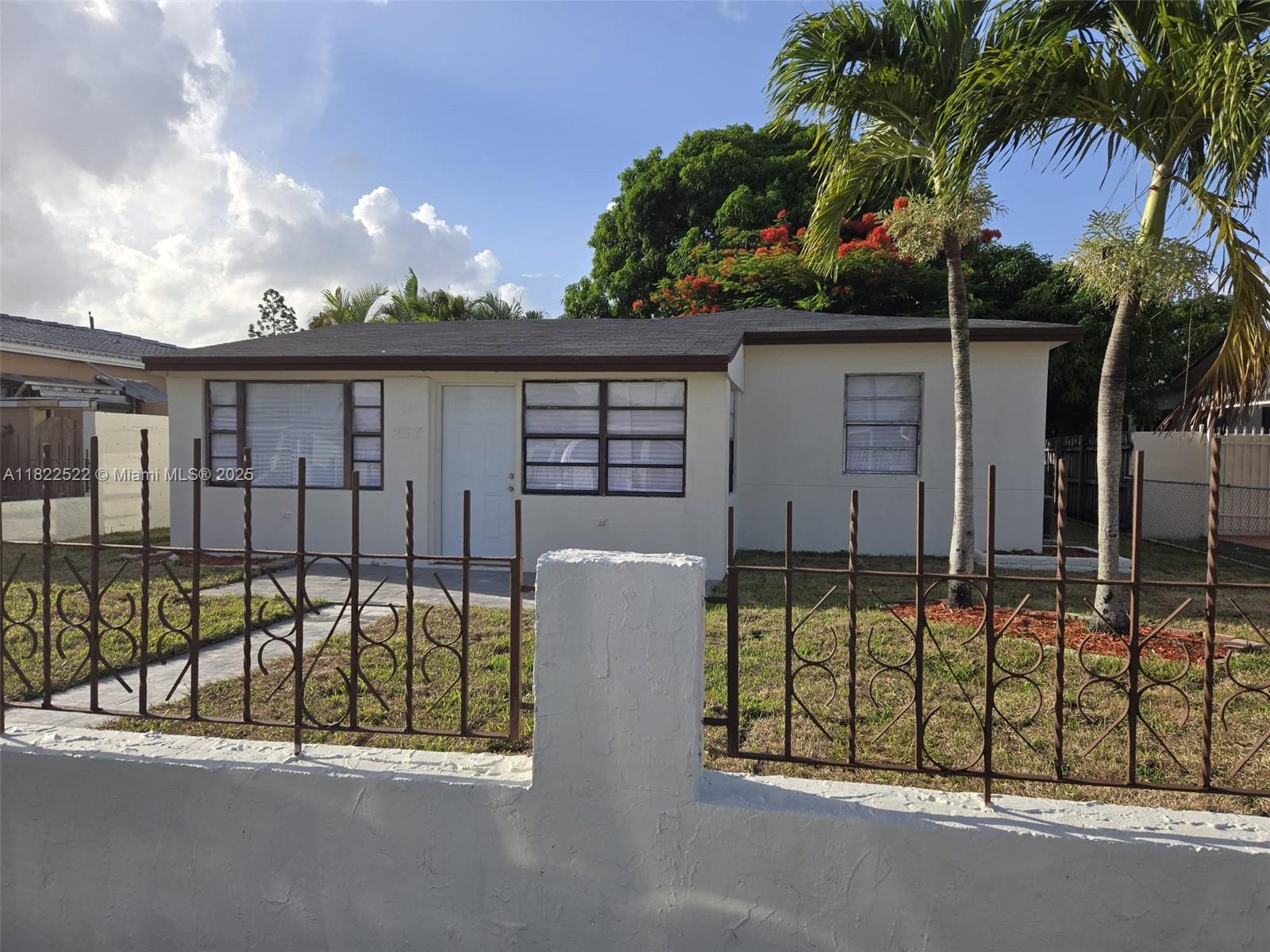 257 E 38th St,Hialeah, FL 33013