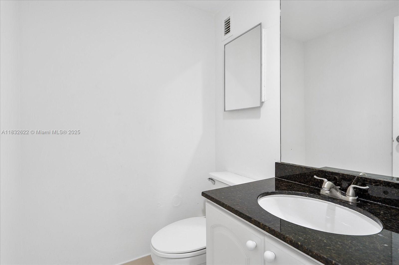 3801 S Ocean Dr #8X Hollywood, FL 33019