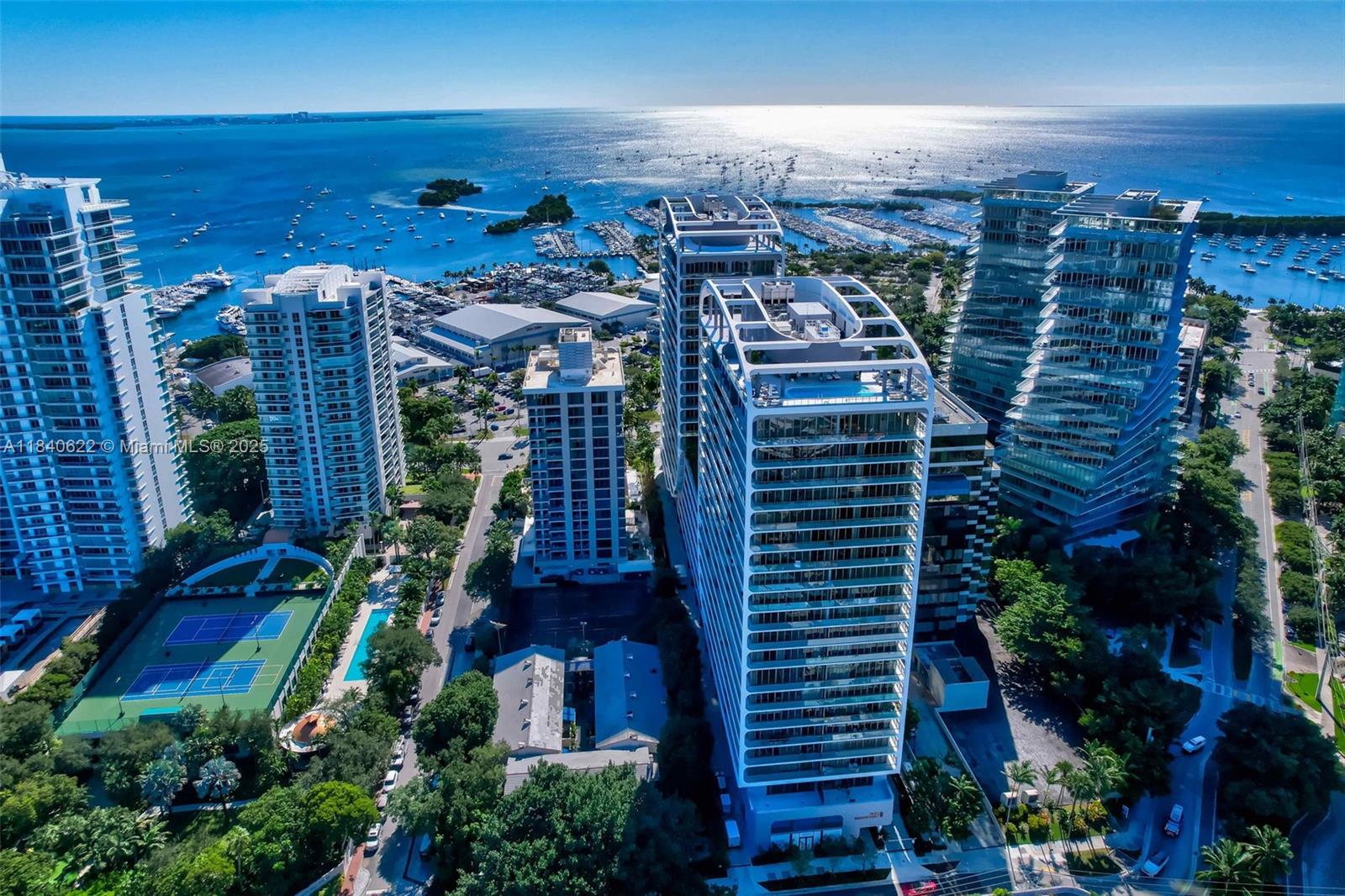 2655 S Bayshore Dr #1401