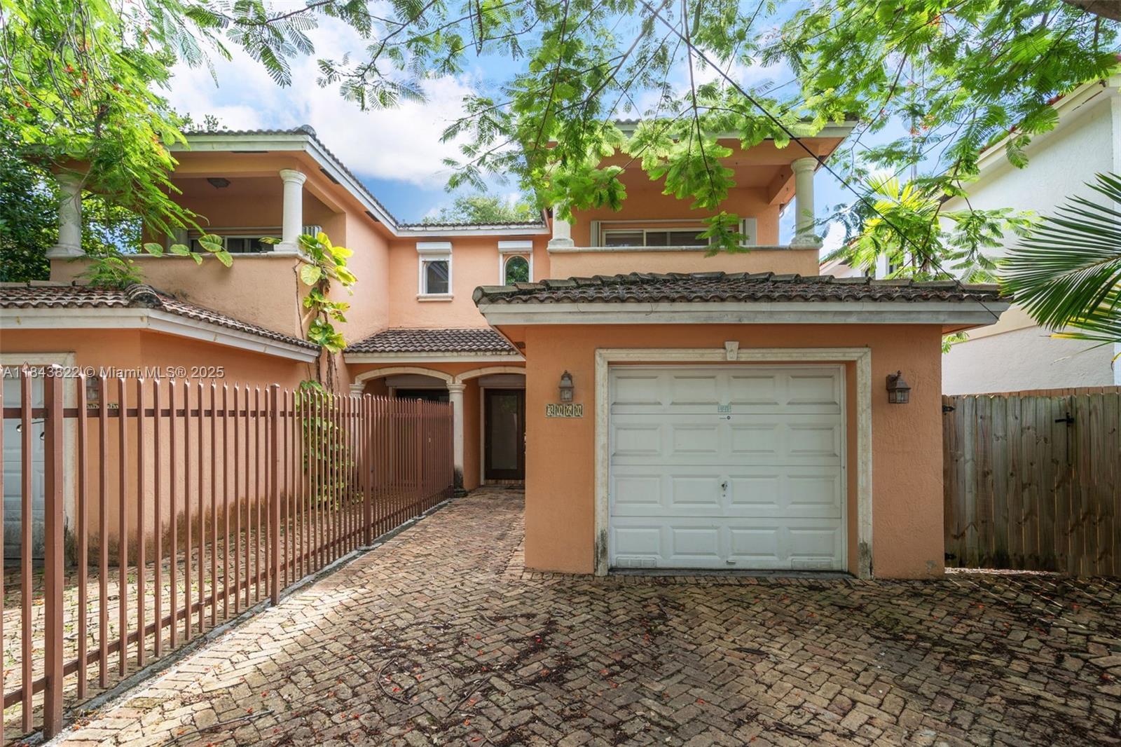 3060 Matilda St #1