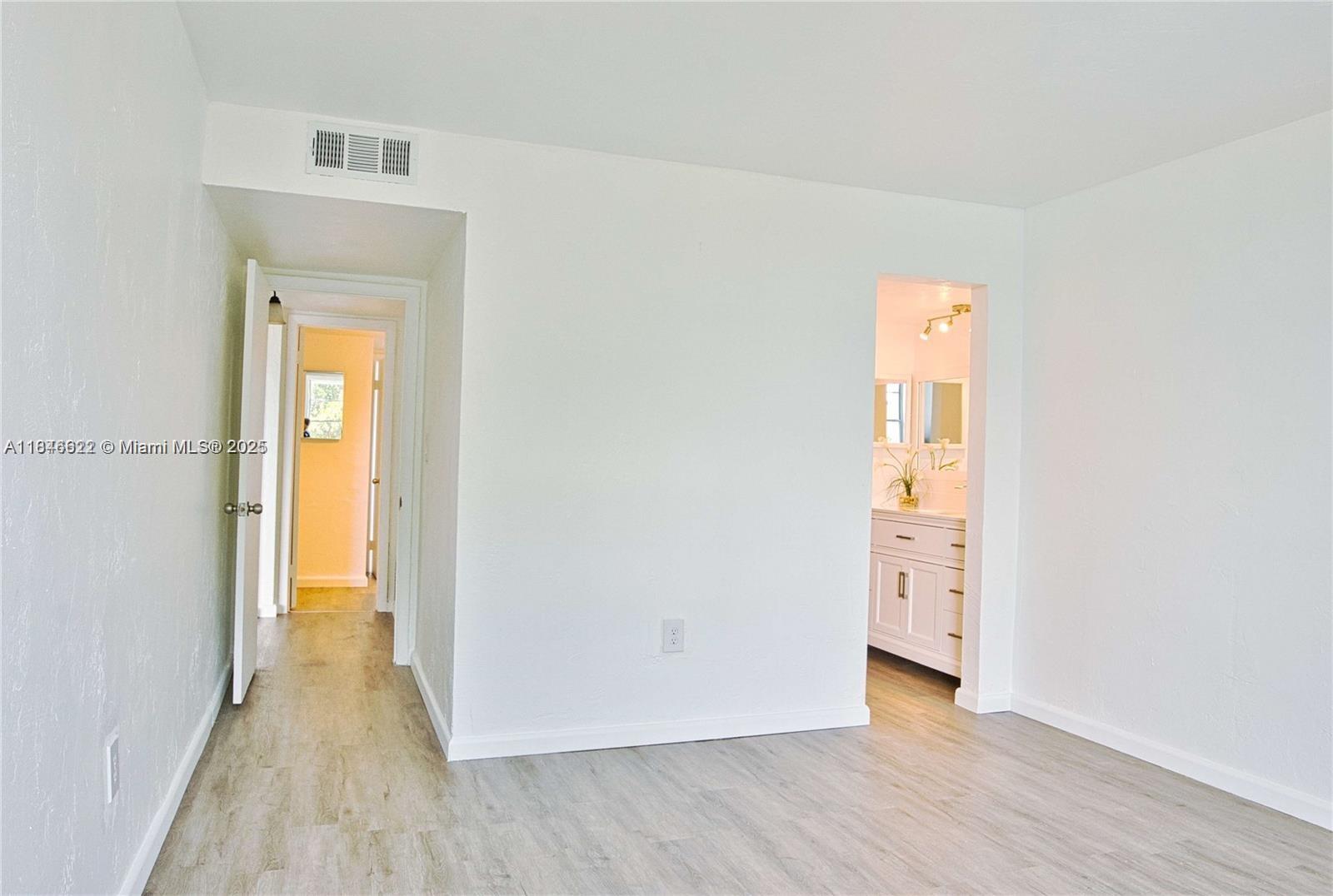 6890 N Kendall Dr #B406 Pinecrest, FL 33156