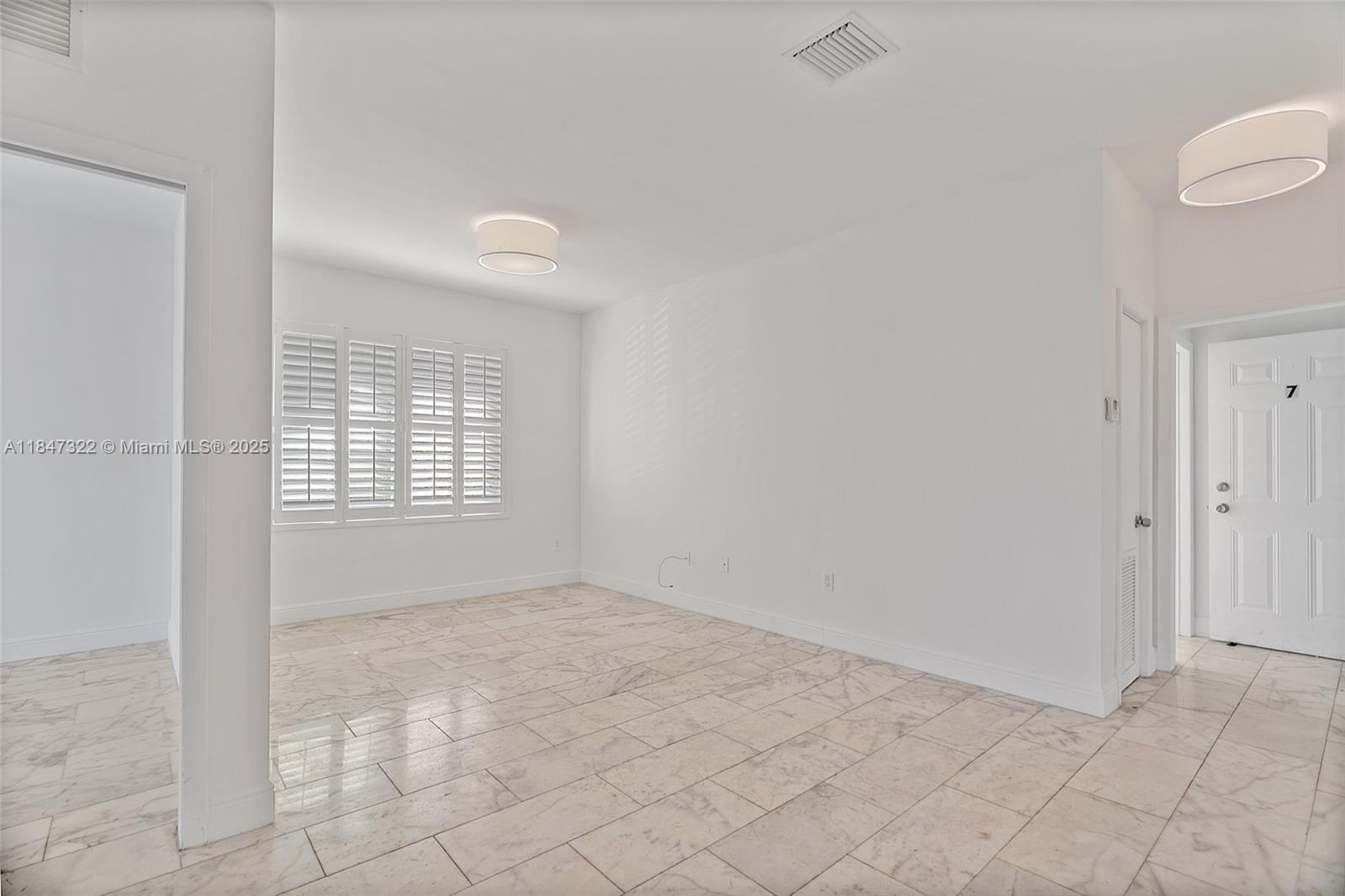 918 Jefferson Ave #7