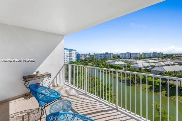 3850 Washington St #910