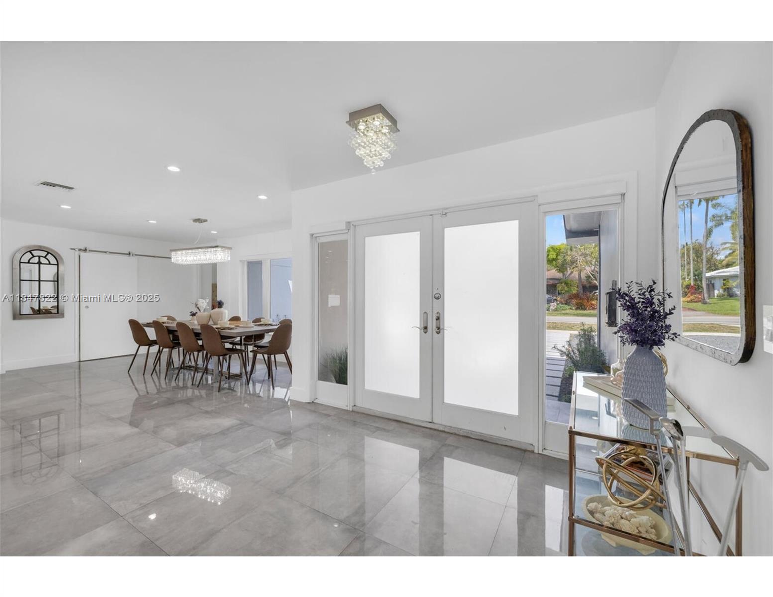 19810 NE 22nd Ave Miami, FL 33180