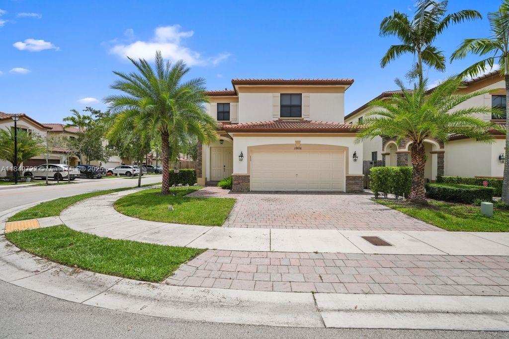 10016 NW 89th Ter